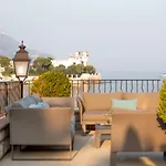Royal-riviera מלון