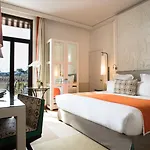 Ξενοδοχείο Royal-riviera 5*
