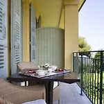 Ξενοδοχείο Royal-riviera