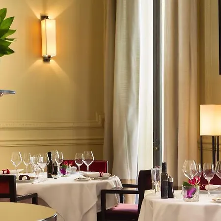 Royal Riviera Hotel 5*
